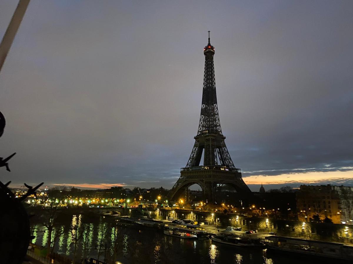 Eiffel Tower Romantic View Apartment ปารีส ภายนอก รูปภาพ